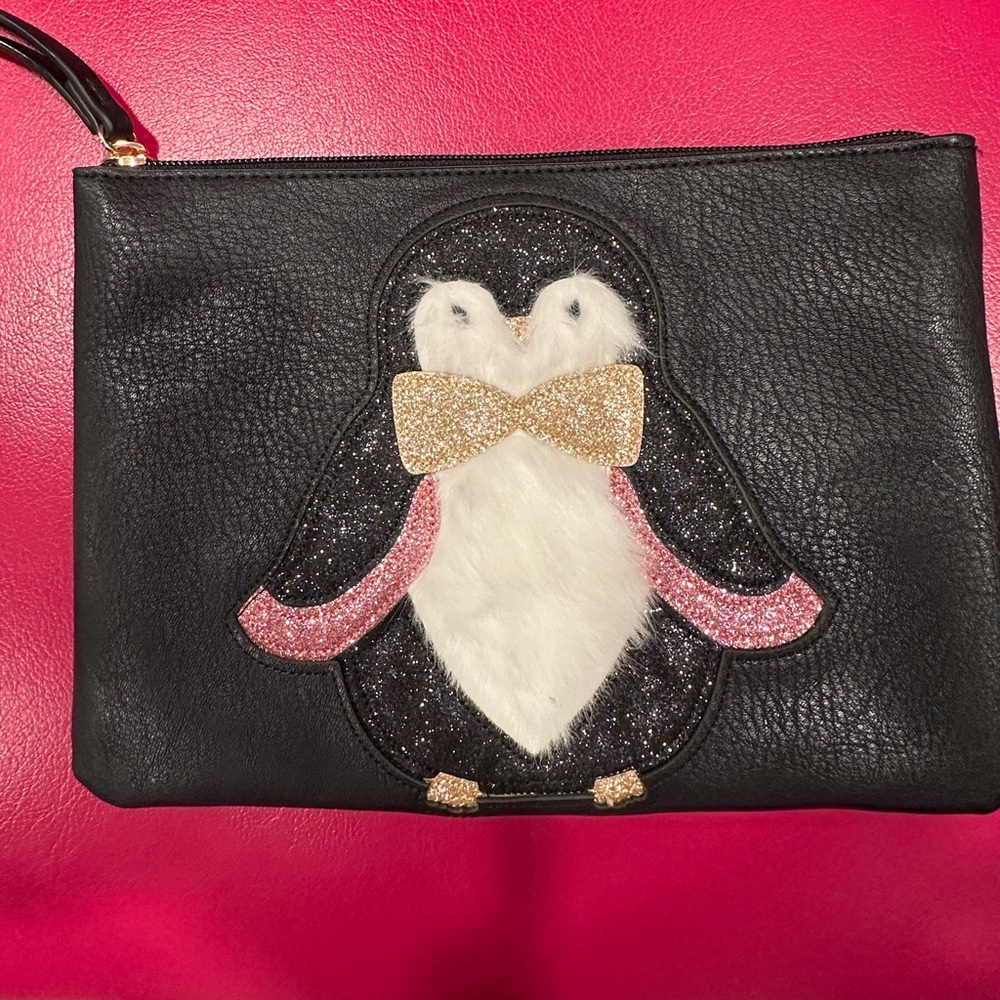 Lauren Conrad clutch